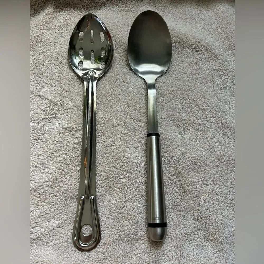 Oneida & Unbranded Stainless Steel Serving Spoon Utensil Set